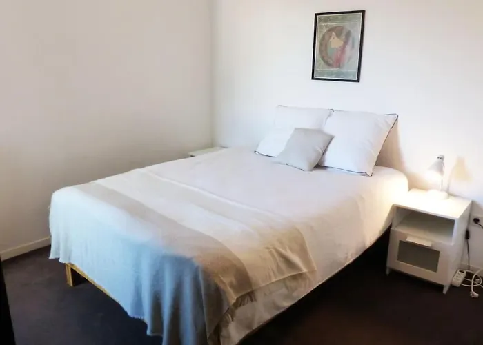 Appartement Proche Chu Avec Balcon Et Parking